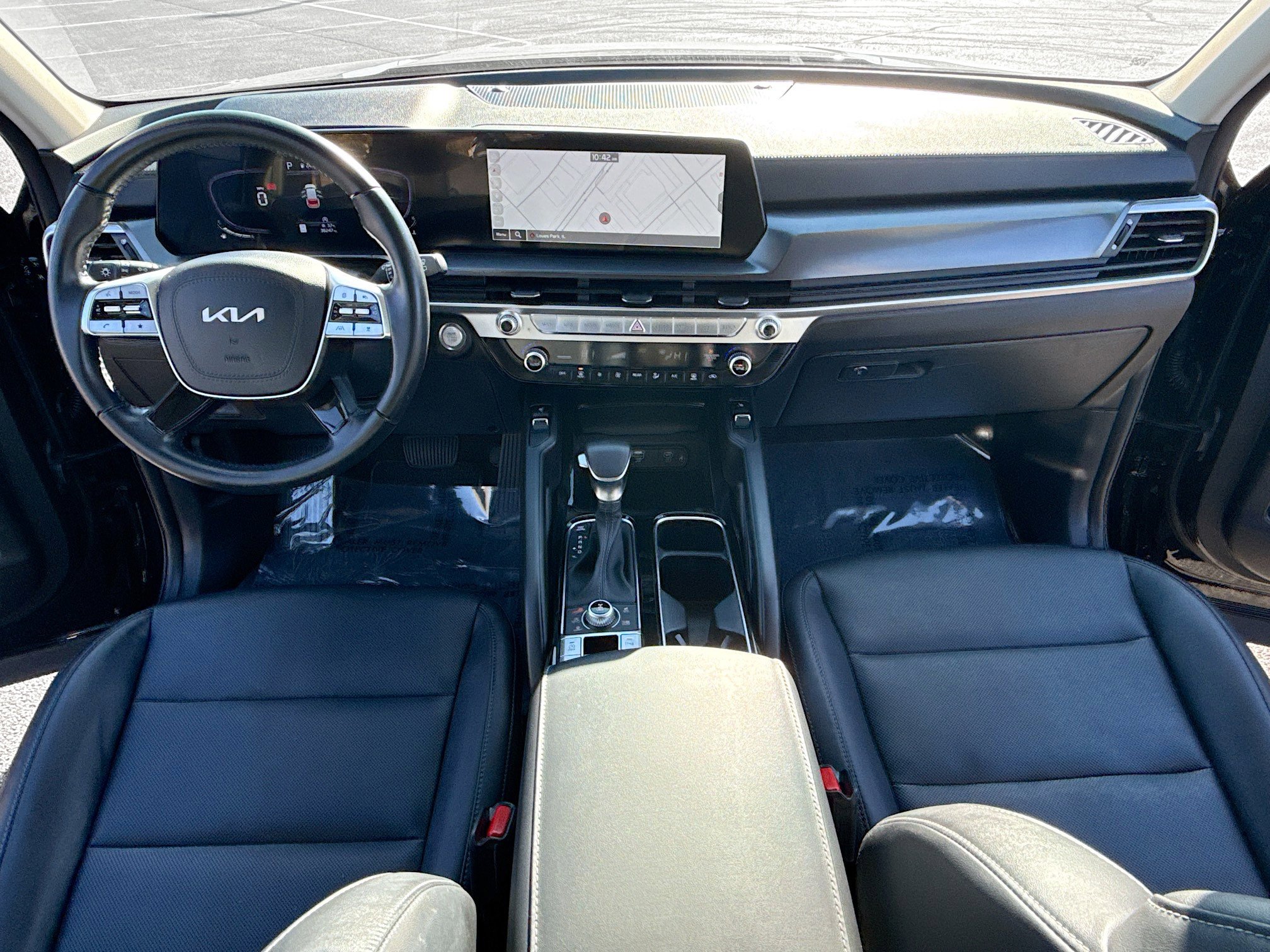 2023 Kia Telluride S photo 3