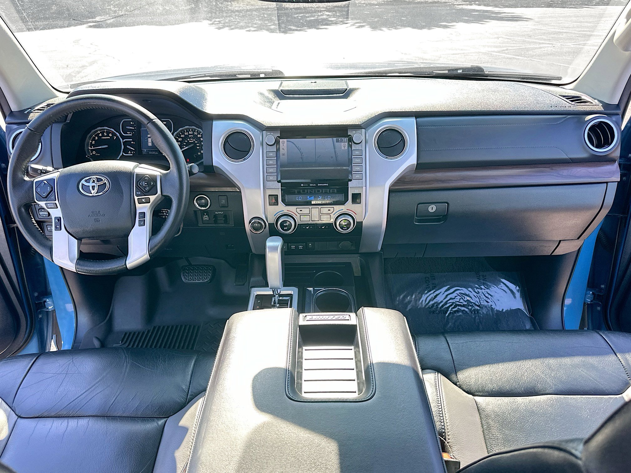 2020 Toyota Tundra Limited CrewMax photo 3