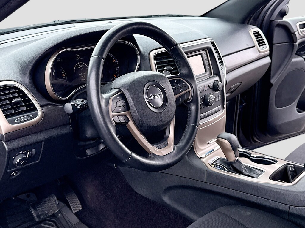 Used 2017 Jeep Grand Cherokee Laredo 4x4 SUV