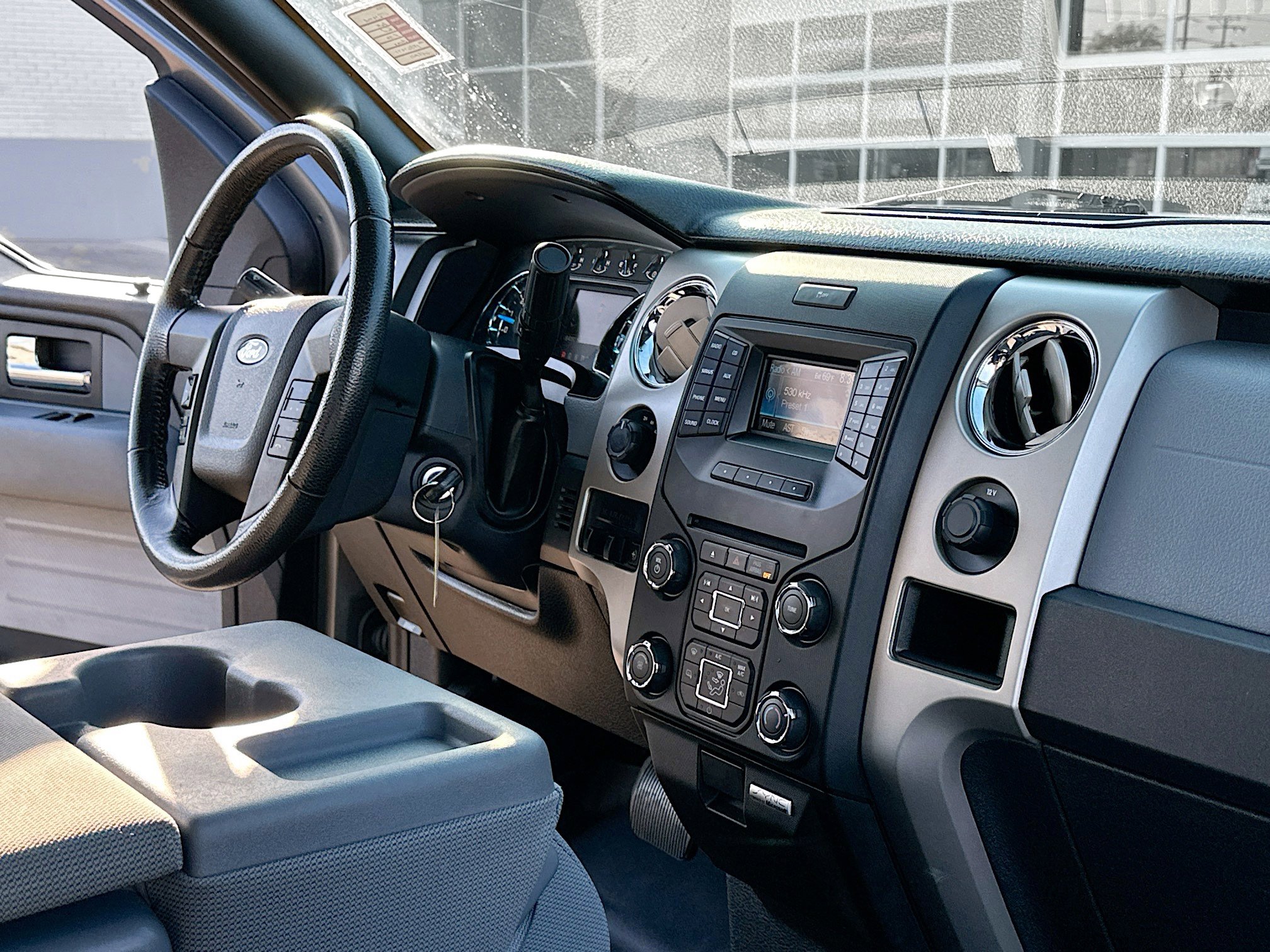 2014 Ford F-150 XLT photo 4