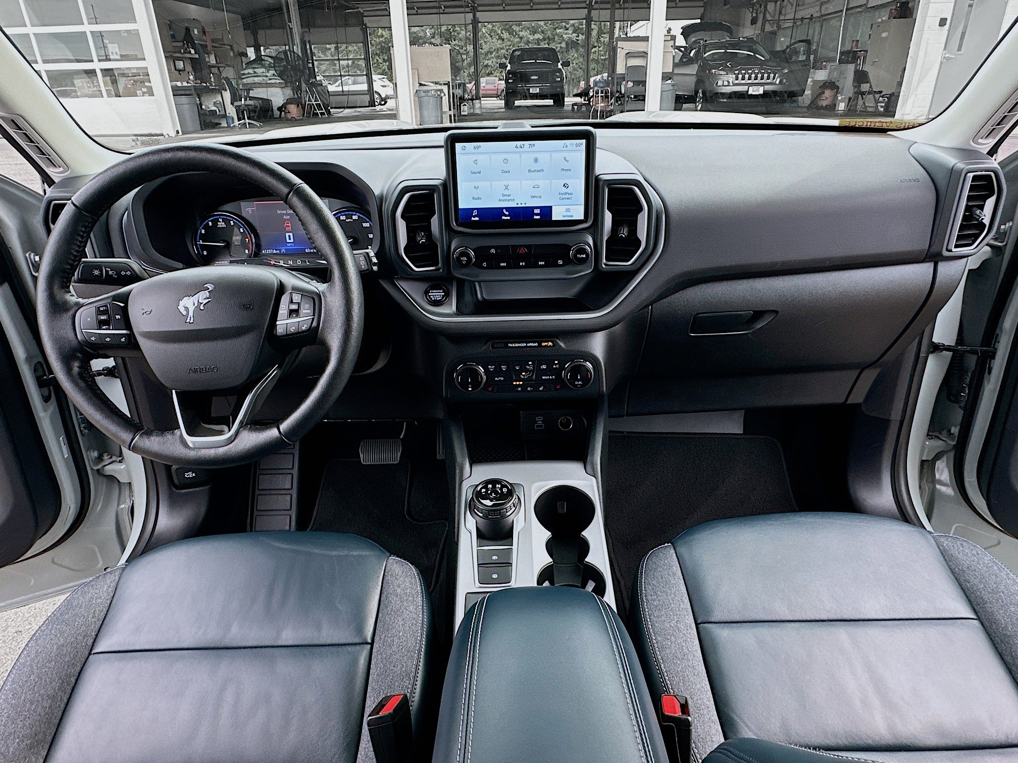 2022 Ford Bronco Sport Outer Banks photo 3