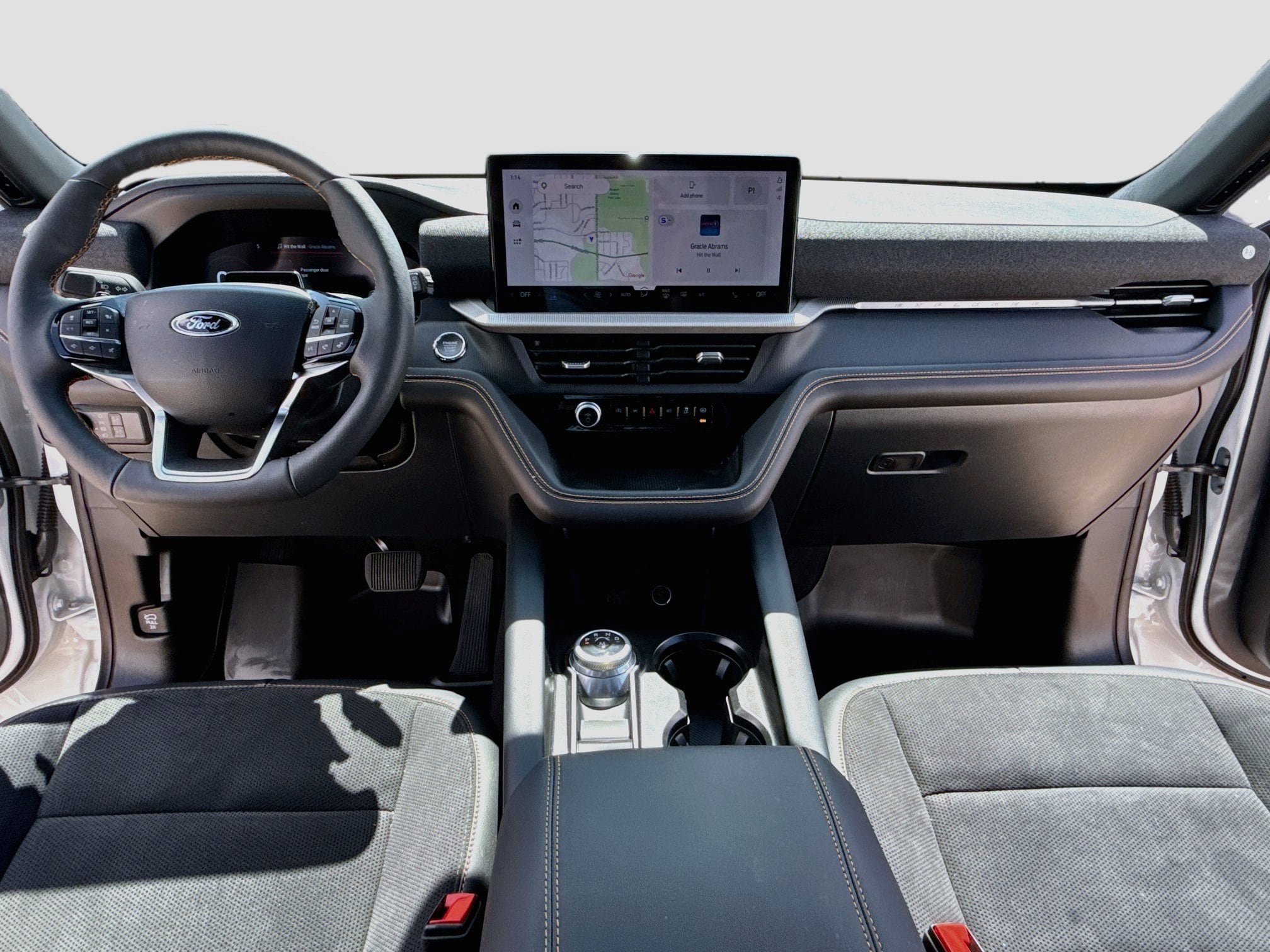 2026 Ford Explorer Tremor - Photo 3