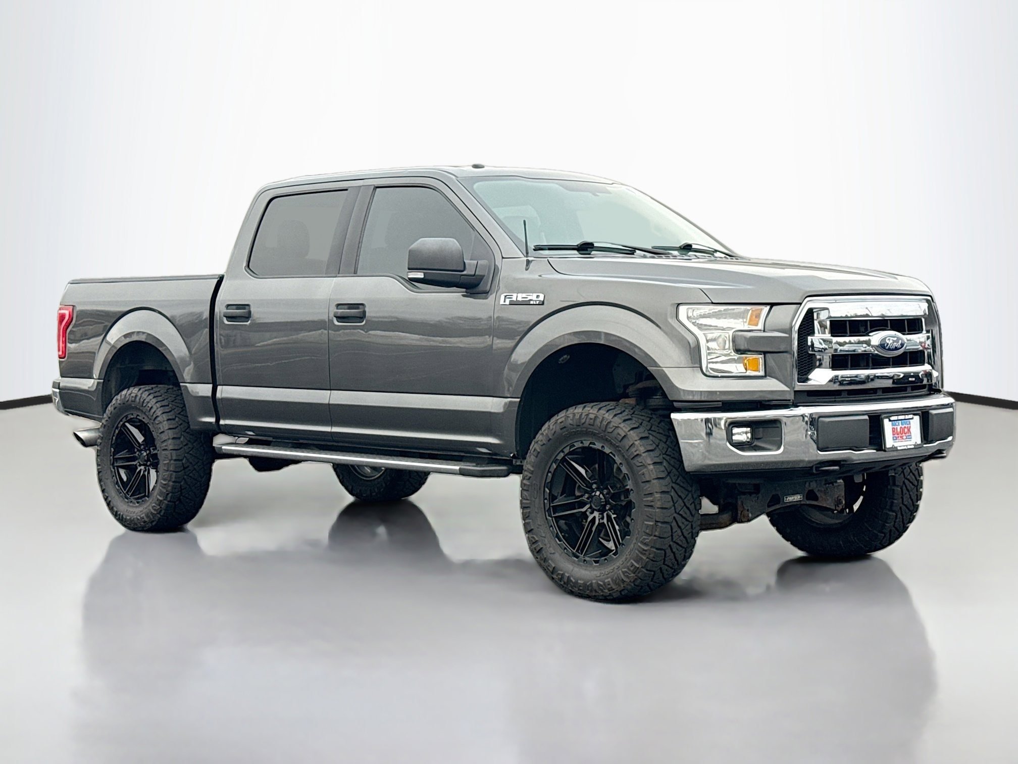 2015 Ford F-150 XLT's photo