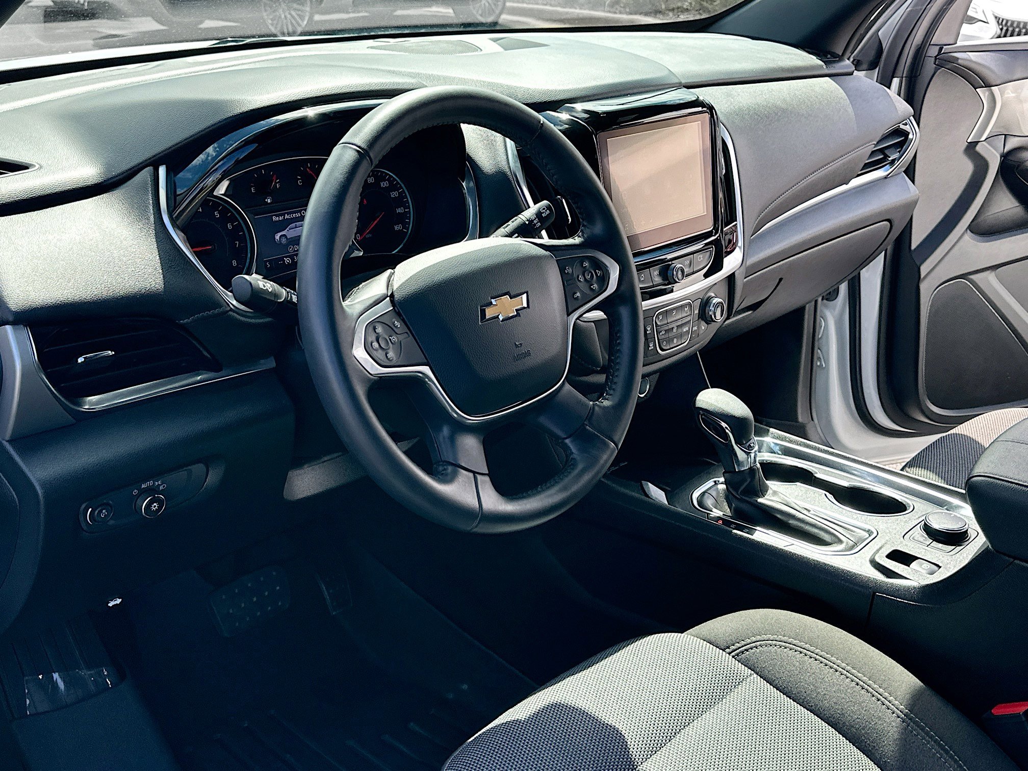 2022 Chevrolet Traverse Cloth 1LT photo 4