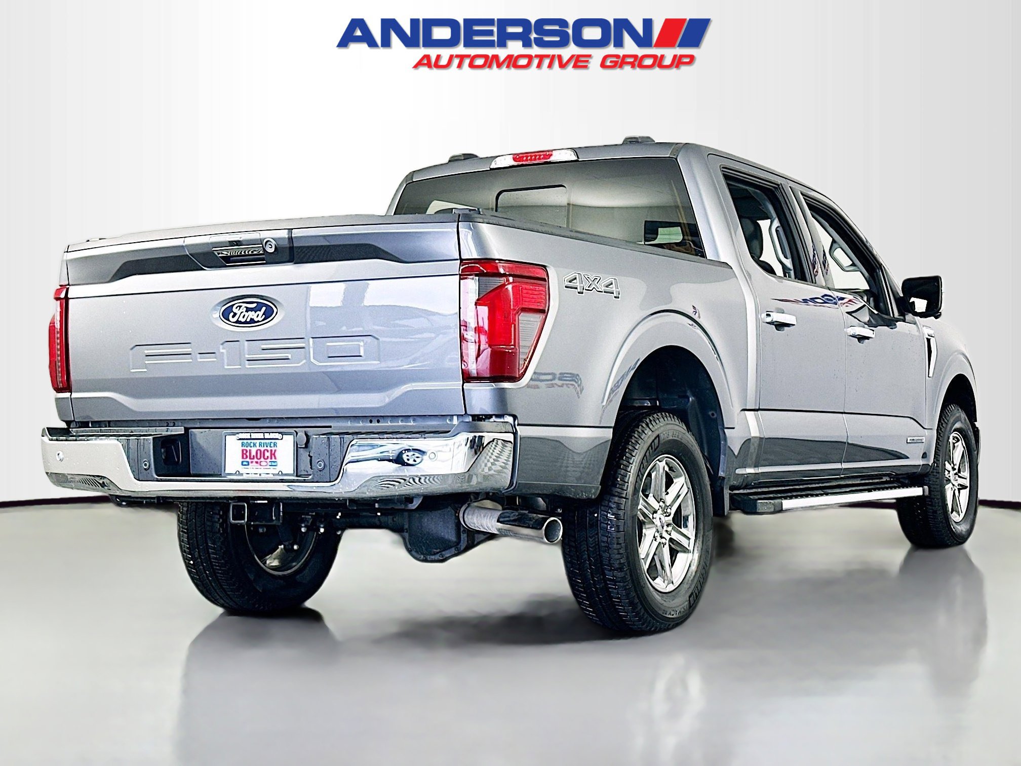 2024 Ford F-150 XLT photo 2
