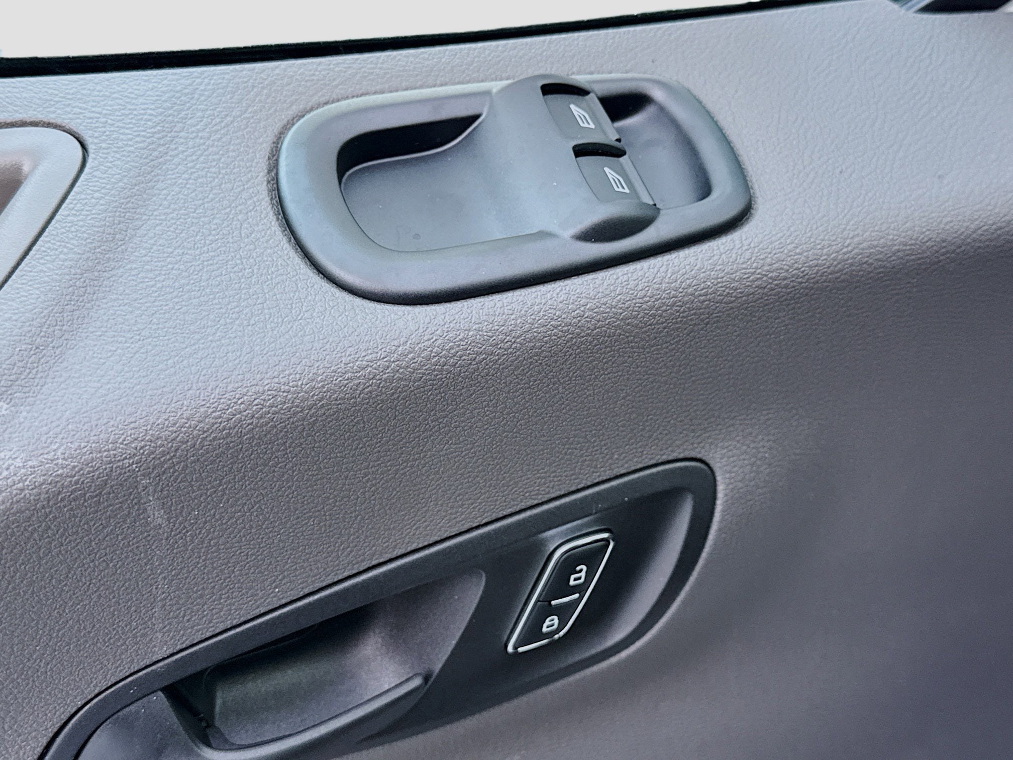 2026 Ford Transit Van Base - Photo 8
