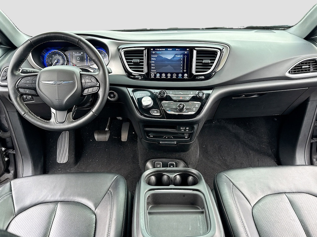 2020 Chrysler Pacifica Touring L photo 4