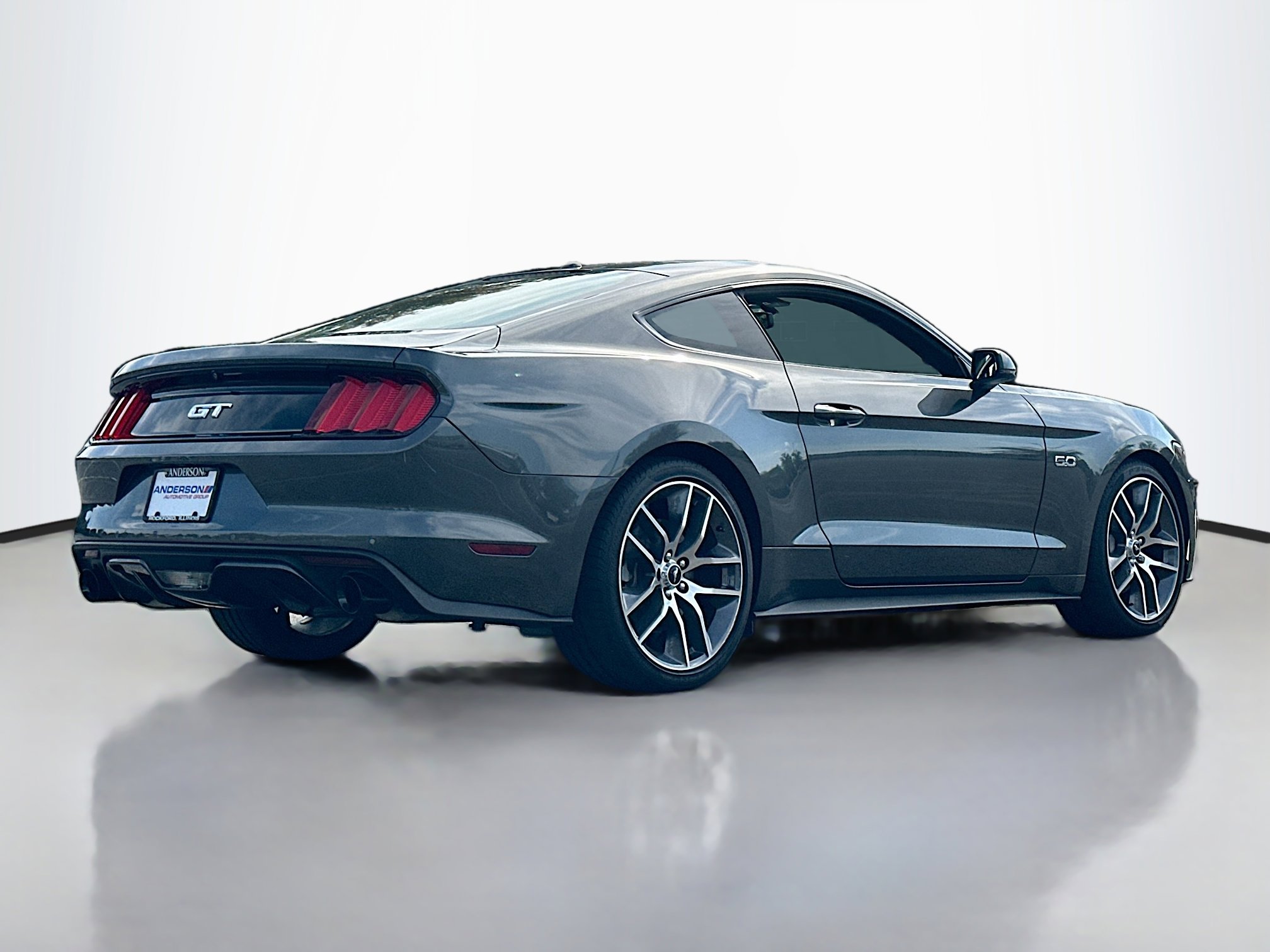 2015 Ford Mustang GT Premium photo 2