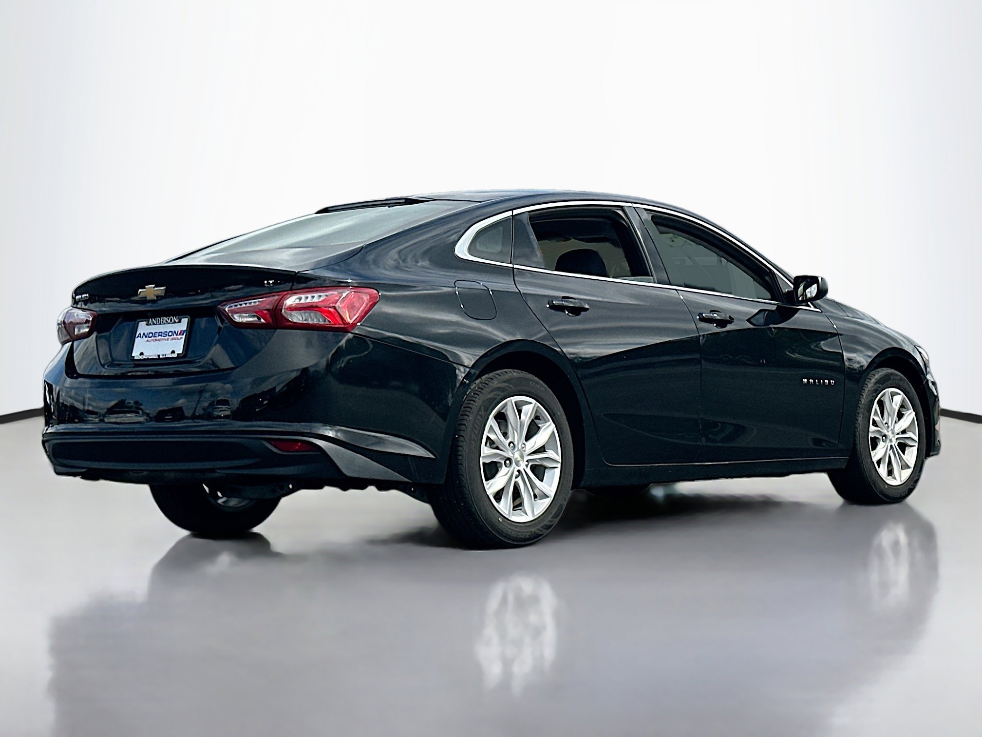 2020 Chevrolet Malibu 1LT photo 2