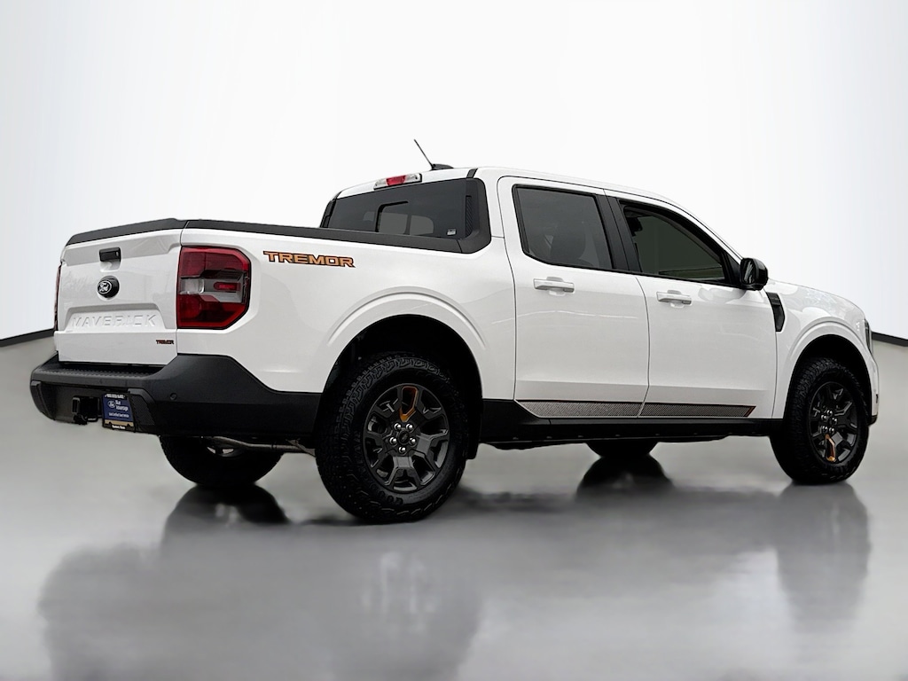 2025 Ford Maverick Tremor photo 2