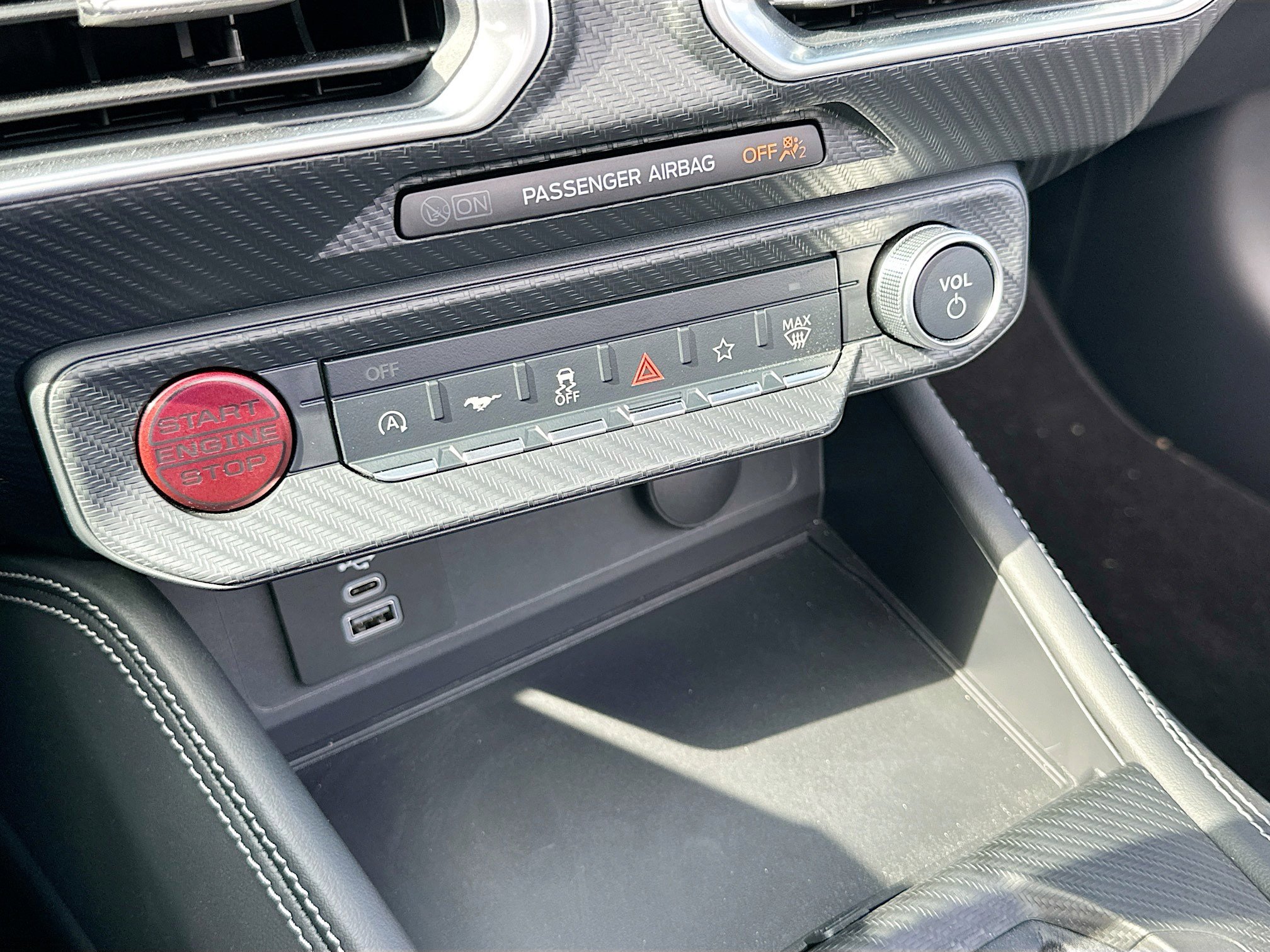 2025 Ford Mustang GT Premium Convertible - Photo 10