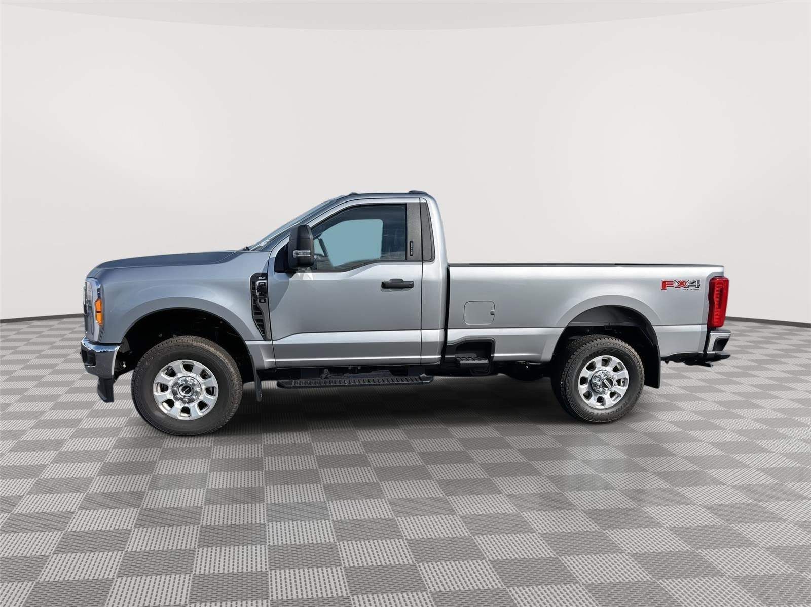 Used 2023 Ford F-350 Super Duty XLT with VIN 1FTRF3BN5PEC69642 for sale in Kansas City