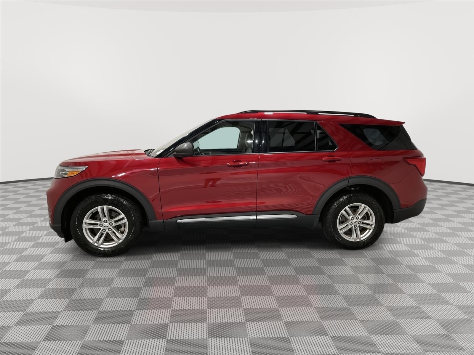 Used 2022 Ford Explorer XLT with VIN 1FMSK8DH2NGB00127 for sale in Kansas City