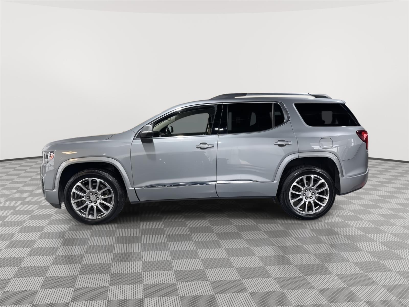 Used 2023 GMC Acadia Denali with VIN 1GKKNXL48PZ160493 for sale in Kansas City