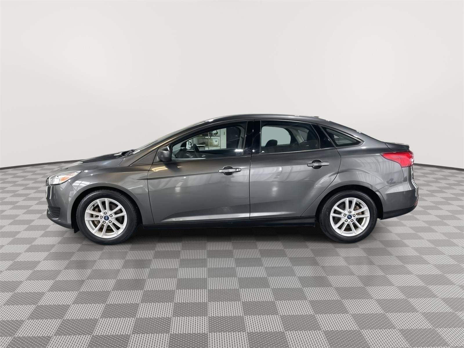 Certified 2018 Ford Focus SE with VIN 1FADP3FE8JL255616 for sale in Saint Joseph, MO