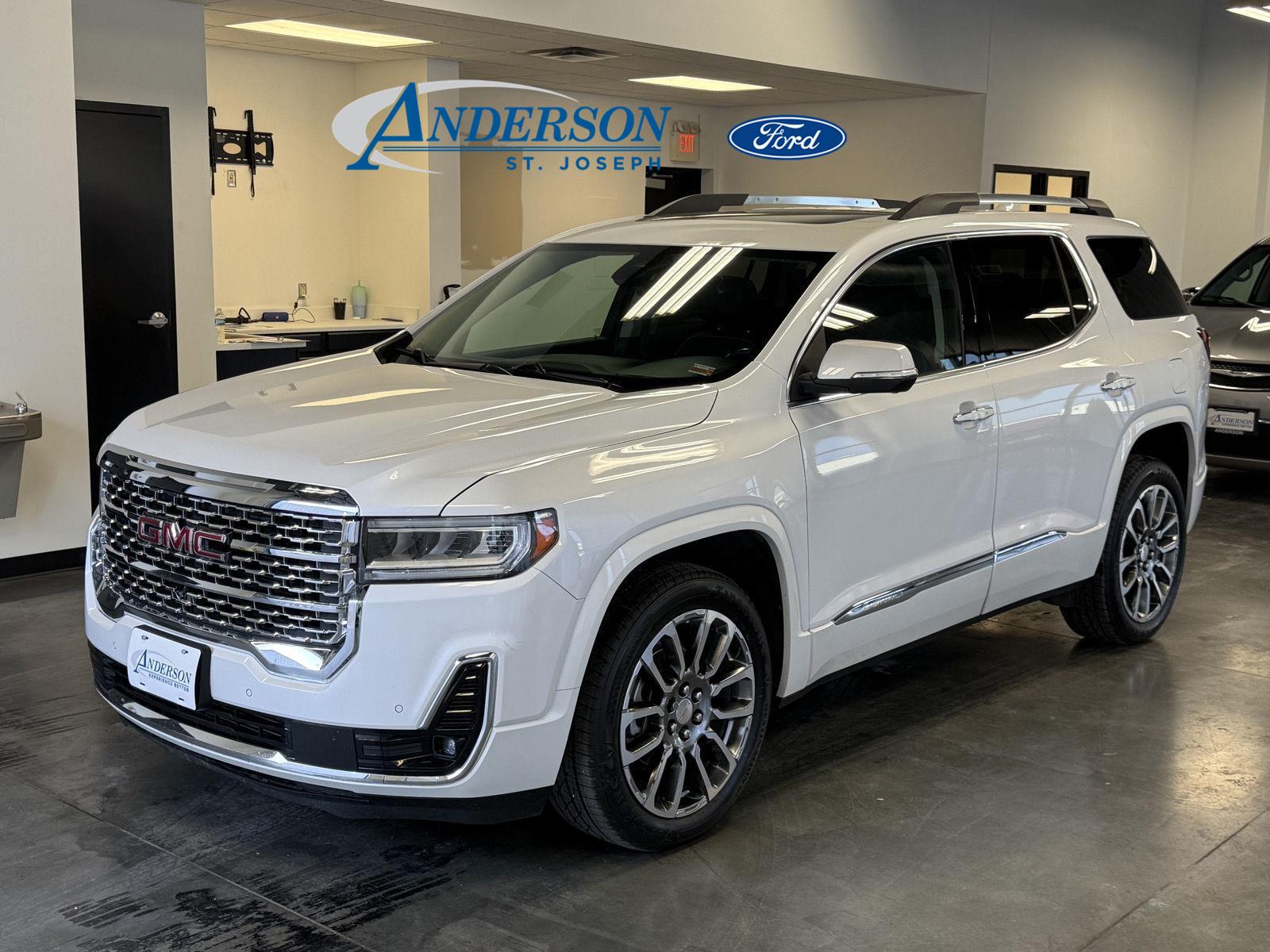 2020 GMC Acadia Denali's photo