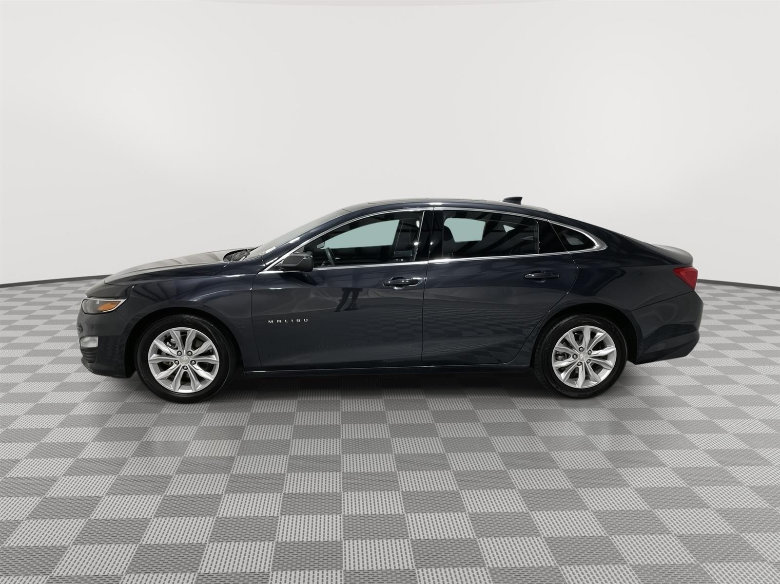 Used 2023 Chevrolet Malibu 1LT with VIN 1G1ZD5ST5PF243920 for sale in Saint Joseph, MO