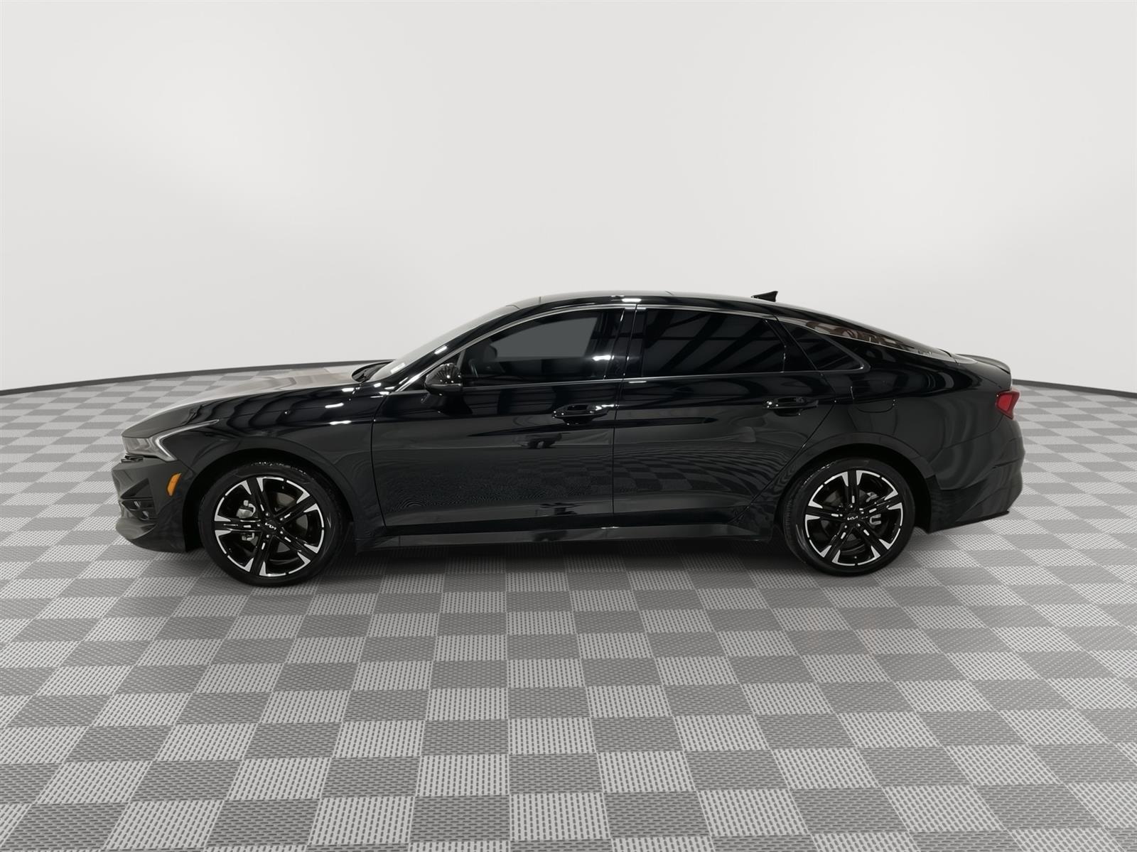 Used 2024 Kia K5 GT-Line with VIN 5XXG64J25RG266176 for sale in Kansas City