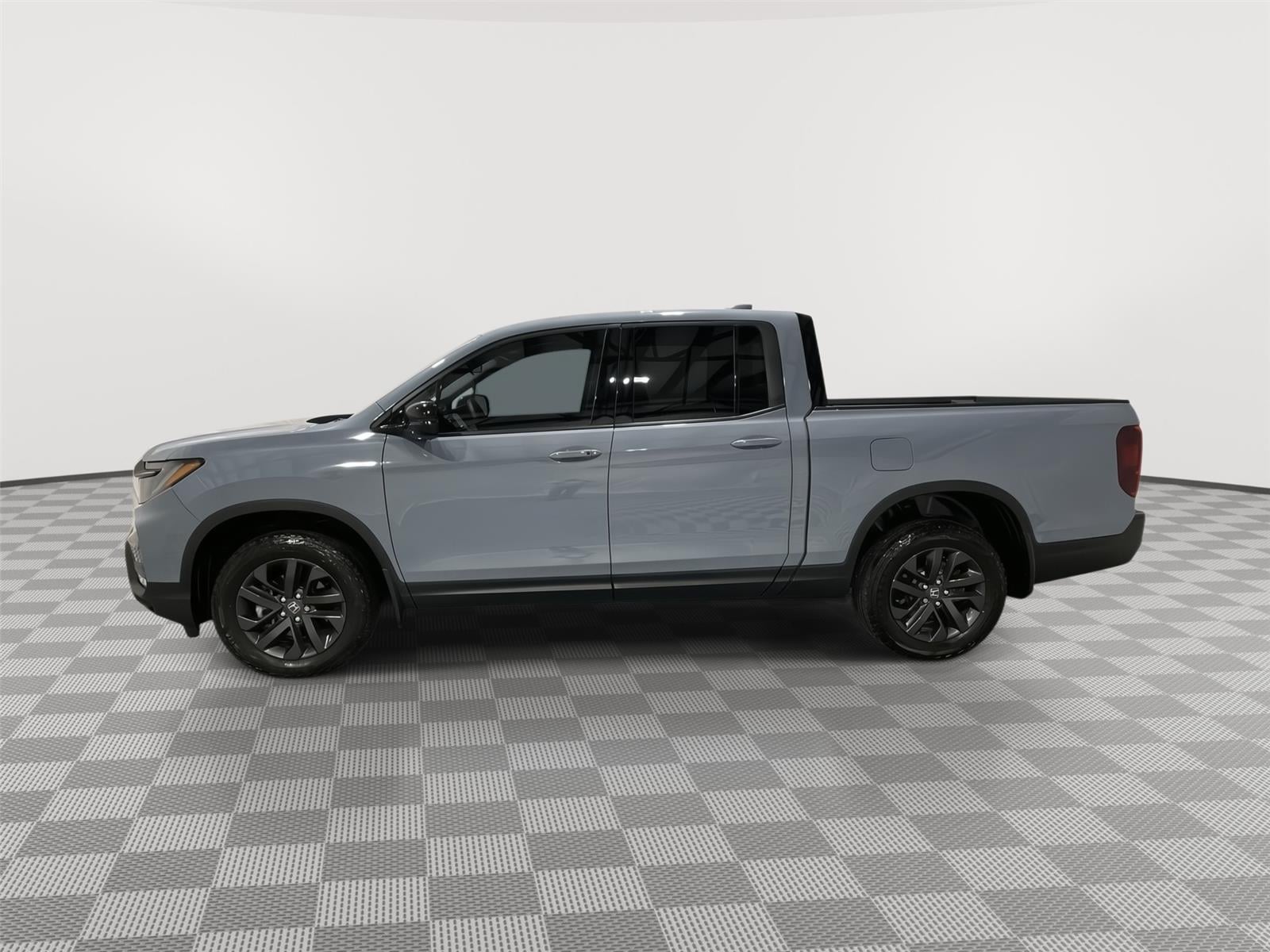 Used 2024 Honda Ridgeline Sport with VIN 5FPYK3F10RB004327 for sale in Kansas City