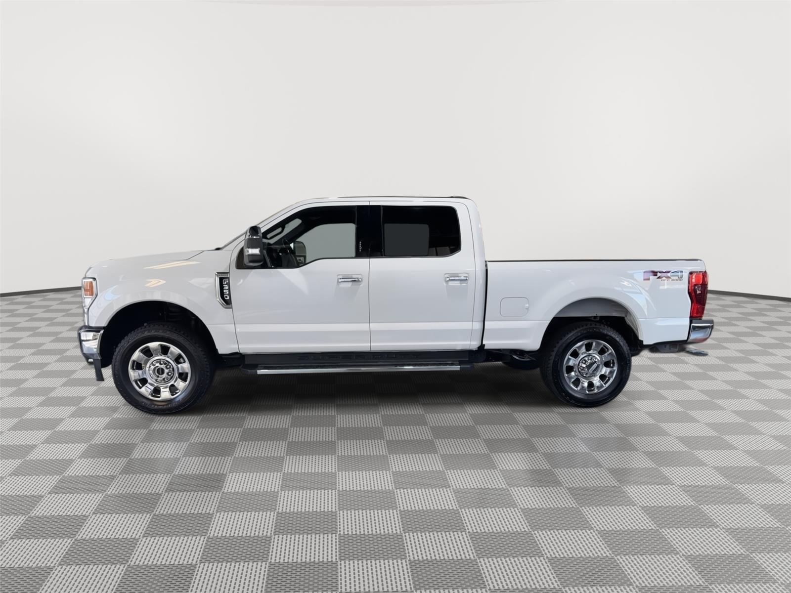 Used 2022 Ford F-350 Super Duty Lariat with VIN 1FT8W3BN0NEE18595 for sale in Kansas City