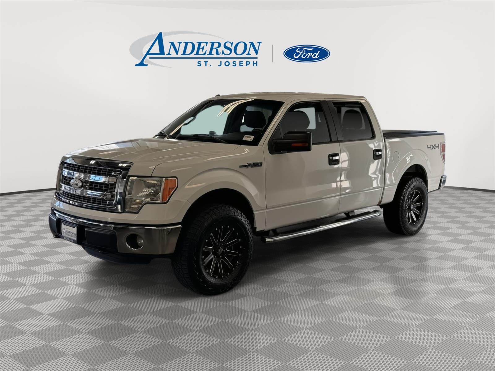2014 Ford F-150 XLT's photo