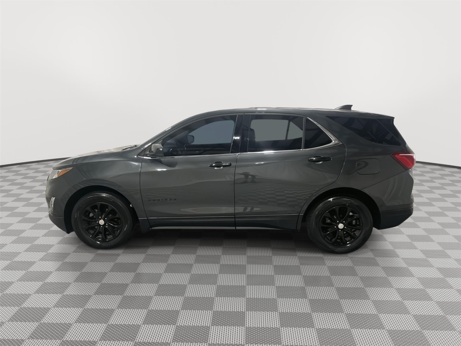 Used 2020 Chevrolet Equinox LT with VIN 3GNAXJEVXLS657693 for sale in Kansas City
