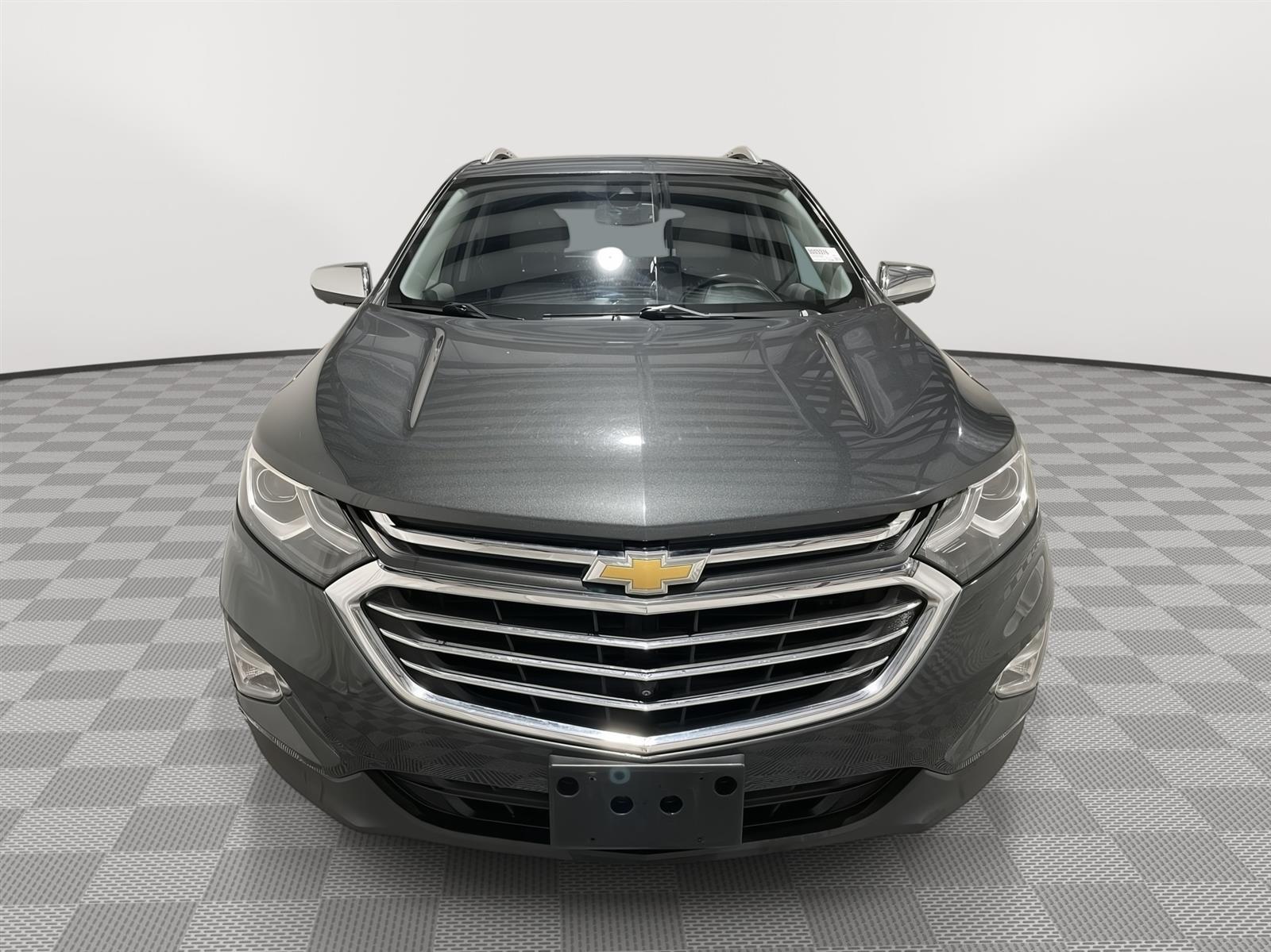 Used 2020 Chevrolet Equinox Premier with VIN 2GNAXYEX6L6194055 for sale in Kansas City