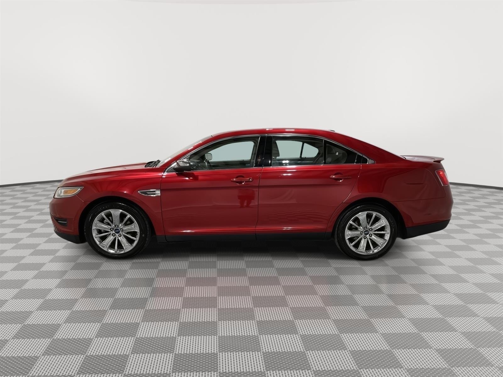 Used 2011 Ford Taurus Limited with VIN 1FAHP2FW4BG155401 for sale in Saint Joseph, MO