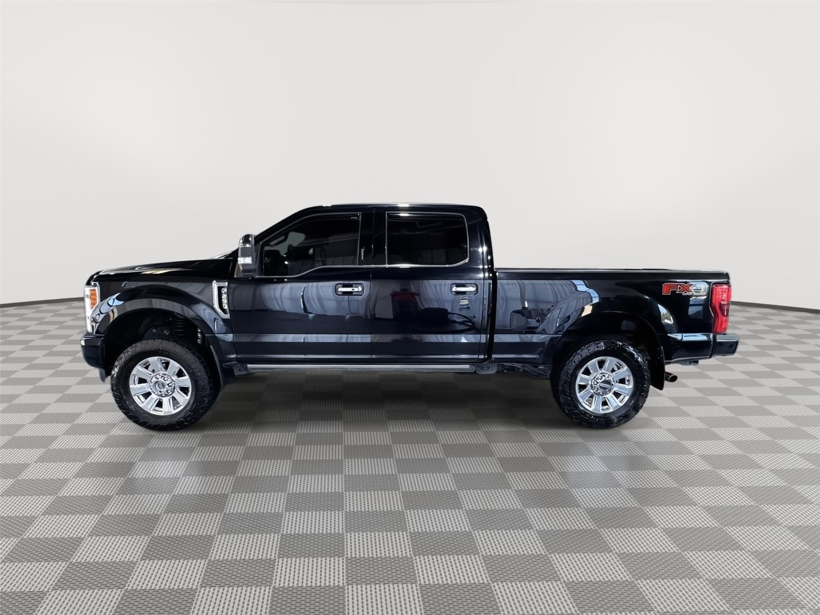 Used 2019 Ford F-250 Super Duty Platinum with VIN 1FT7W2B63KEG41806 for sale in Kansas City