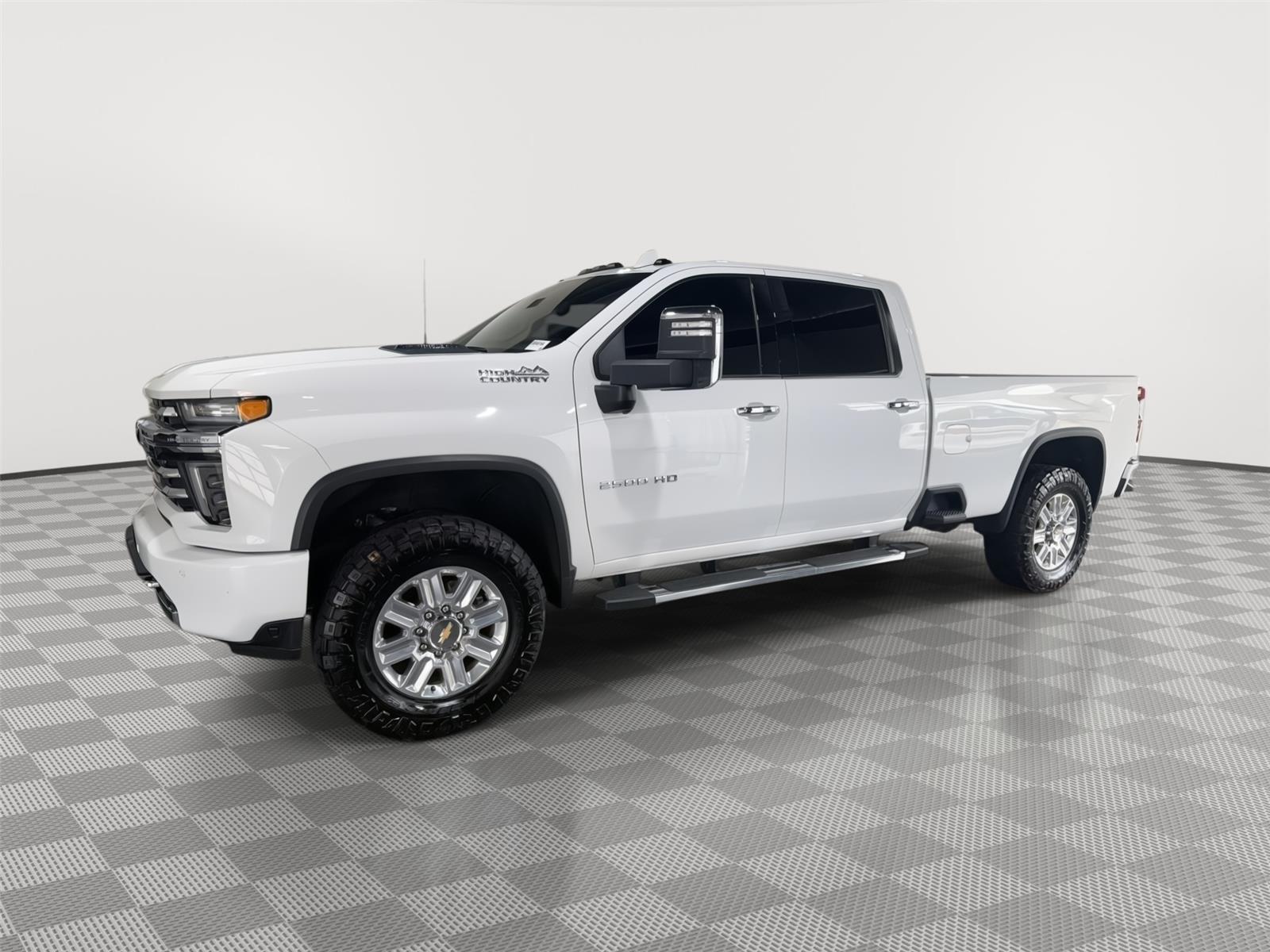 Used 2022 Chevrolet Silverado 2500HD High Country with VIN 1GC4YREY0NF295781 for sale in Kansas City