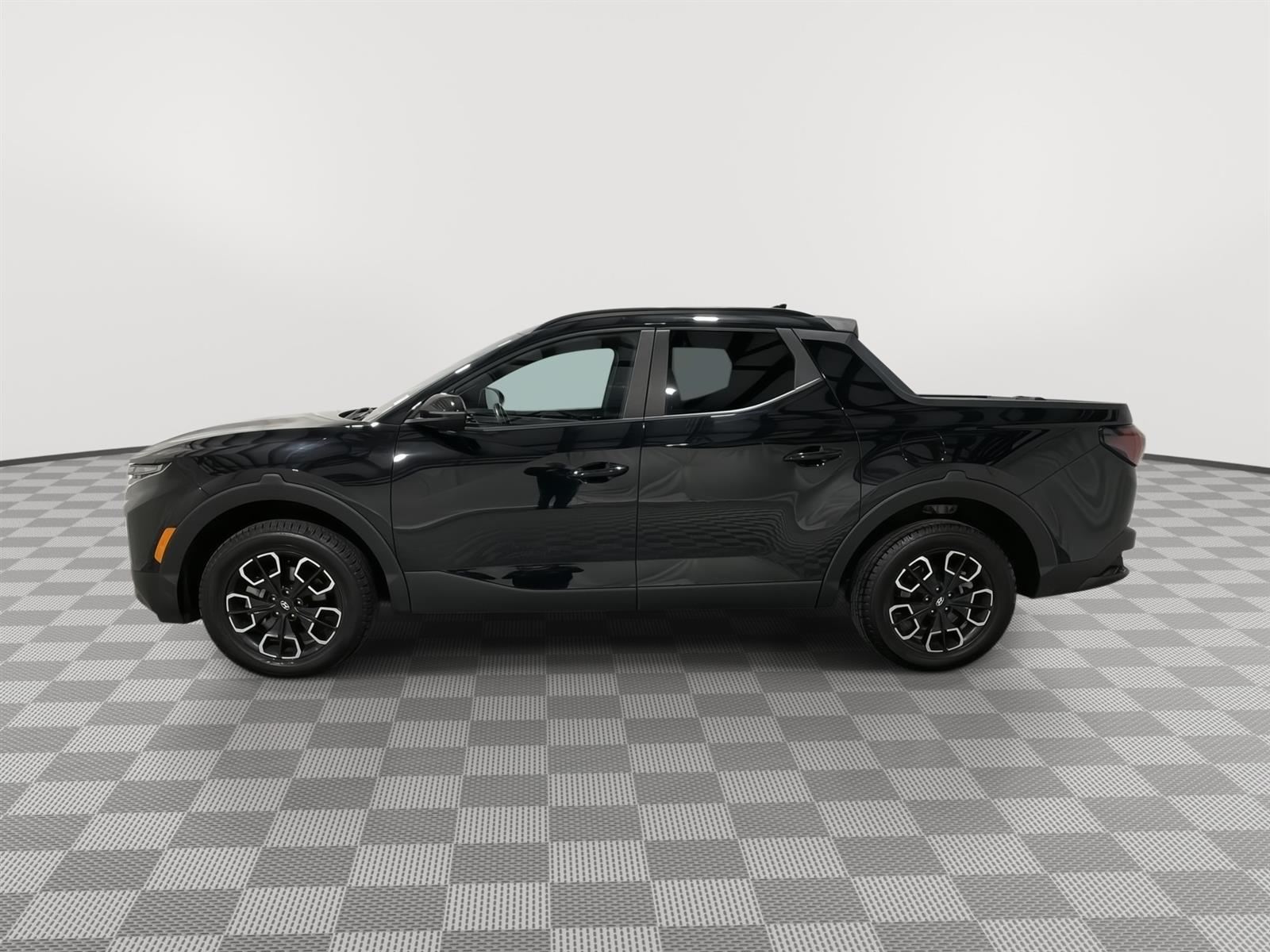 Used 2022 Hyundai Santa Cruz SEL Premium with VIN 5NTJDDAF5NH032540 for sale in Kansas City