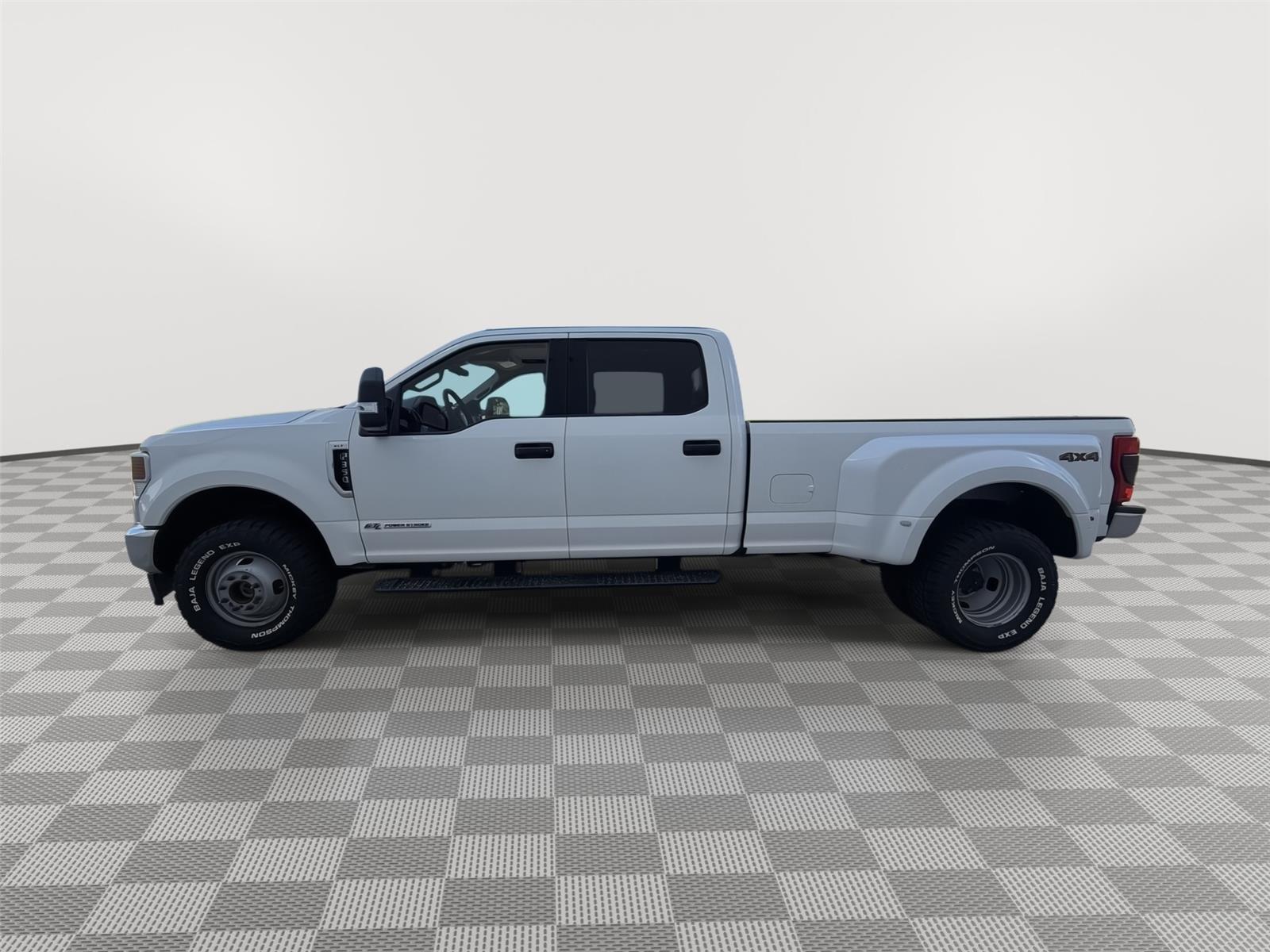 Used 2022 Ford F-350 Super Duty XLT with VIN 1FT8W3DT7NEF06345 for sale in Kansas City