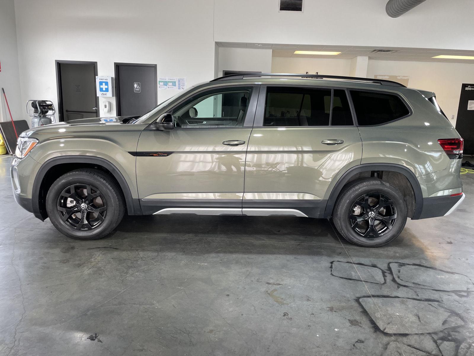 Certified 2024 Volkswagen Atlas Atlas Peak Edition with VIN 1V2GR2CA3RC548198 for sale in Kansas City
