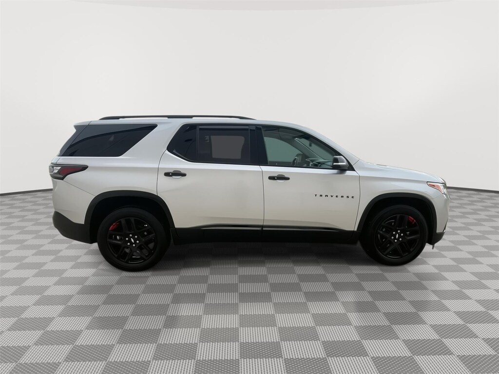 Used 2021 Chevrolet Traverse Premier SUV