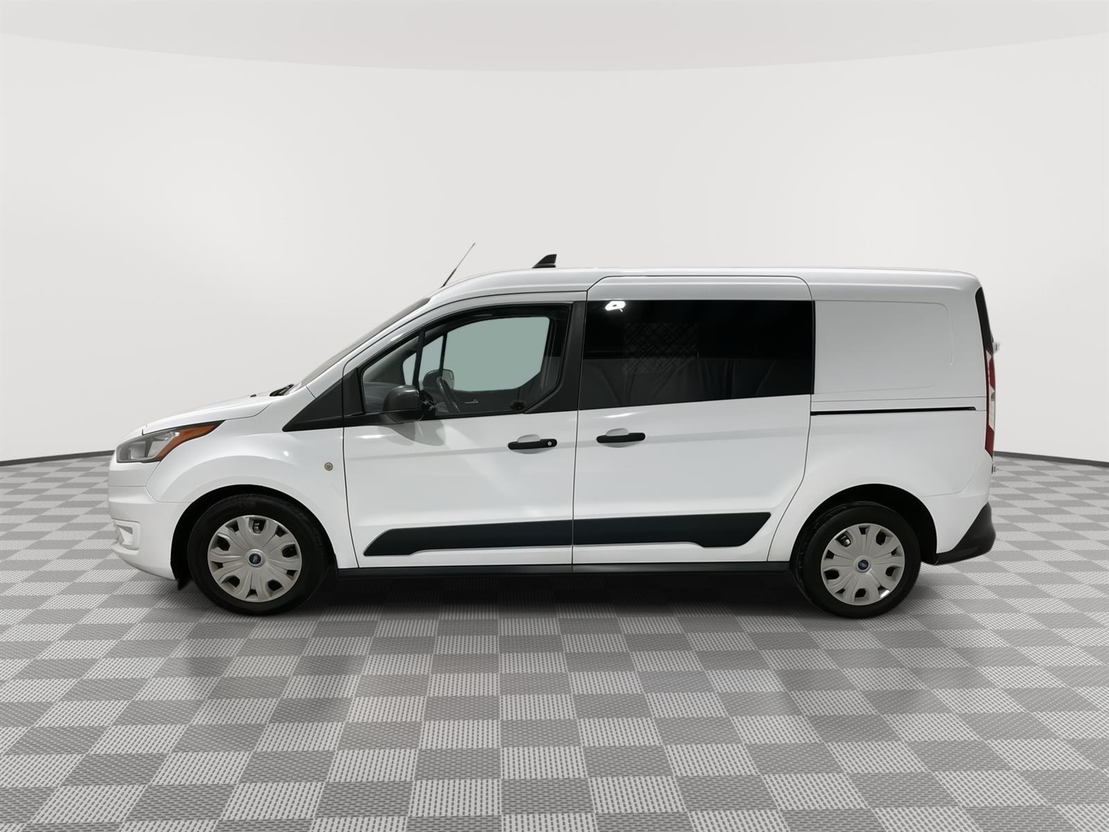 Used 2020 Ford Transit Connect XLT with VIN NM0LS7F20L1436268 for sale in Kansas City