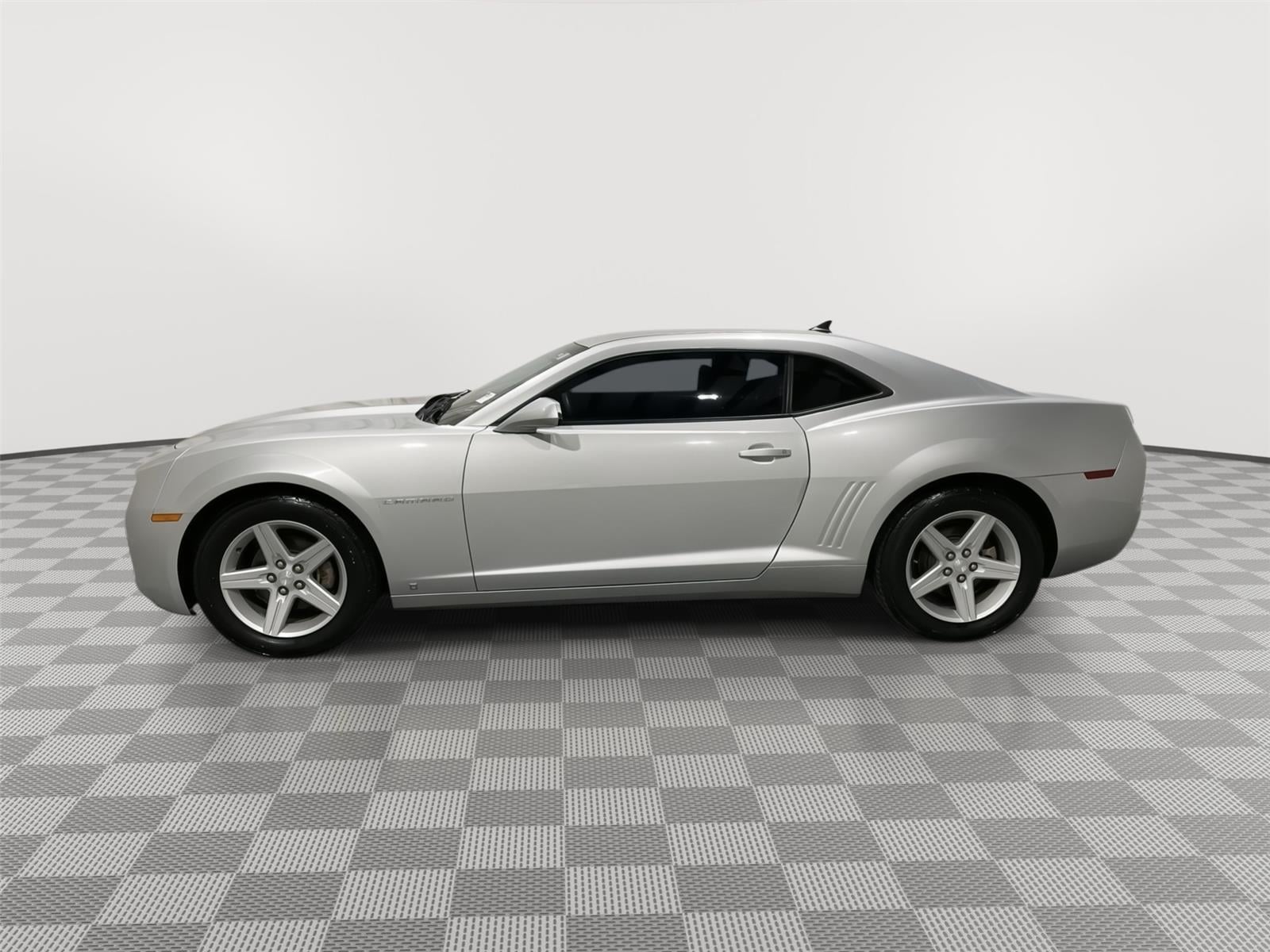 Used 2010 Chevrolet Camaro 1LT with VIN 2G1FB1EV6A9119198 for sale in Kansas City