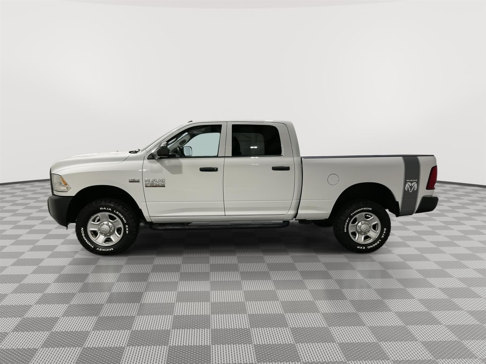Used 2017 RAM Ram 2500 Pickup Tradesman with VIN 3C6UR5CJ1HG553649 for sale in Saint Joseph, MO