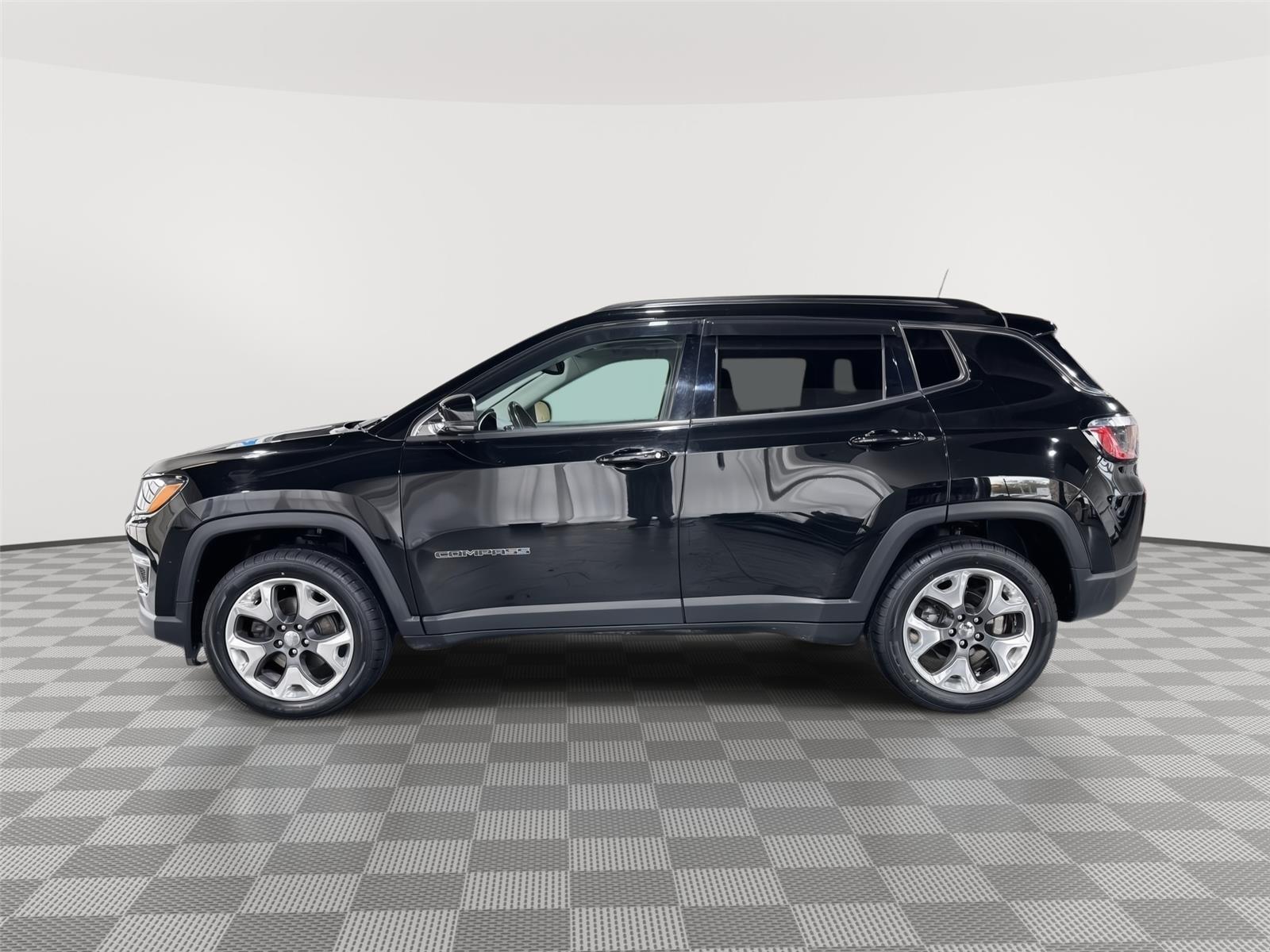 Used 2021 Jeep Compass Limited with VIN 3C4NJDCB4MT538183 for sale in Kansas City