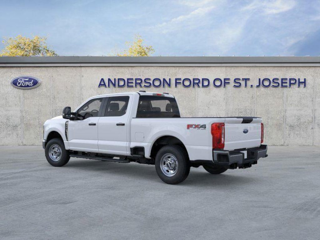 New 2026 Ford F-250 Super Duty XLT Truck Crew Cab