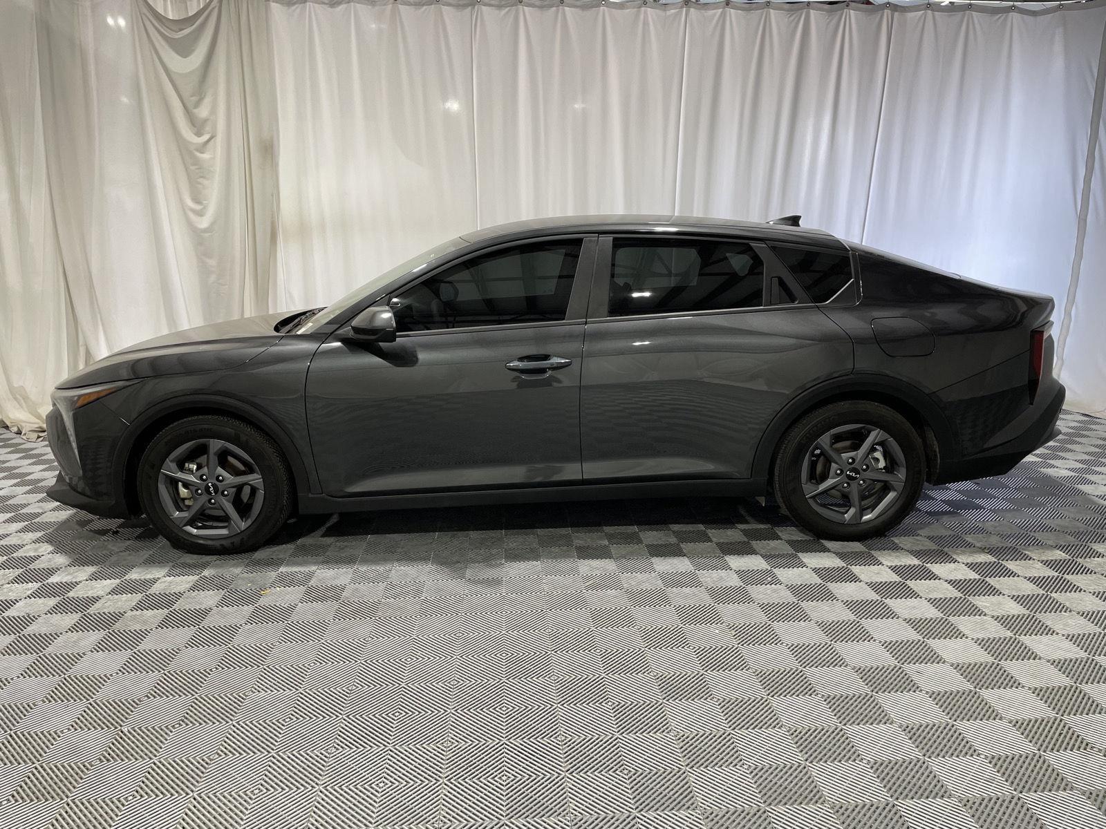 Used 2025 Kia K4 LXS with VIN 3KPFT4DE7SE096685 for sale in Kansas City