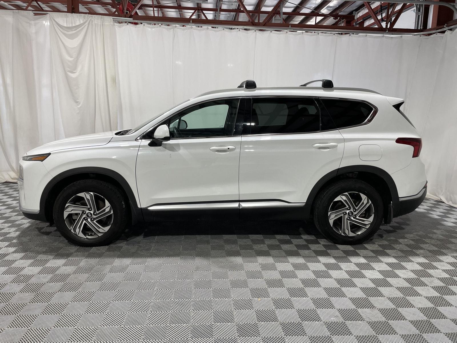Used 2022 Hyundai Santa Fe SEL with VIN 5NMS24AJ5NH407594 for sale in Kansas City