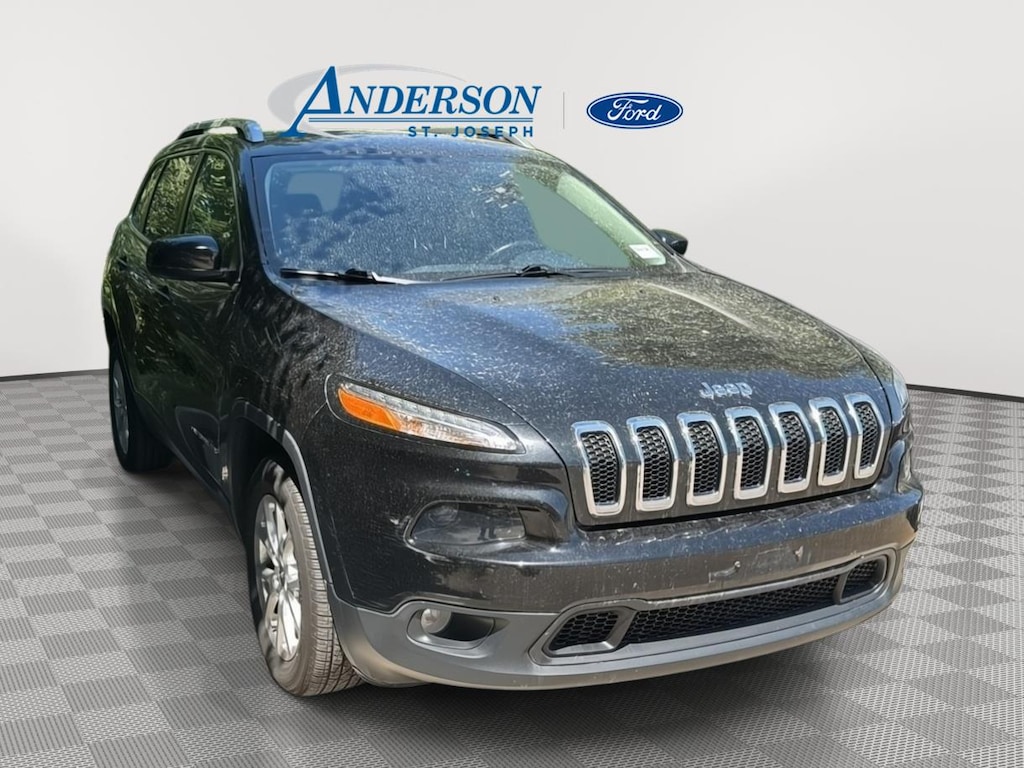 Used 2015 Jeep Cherokee Latitude SUV