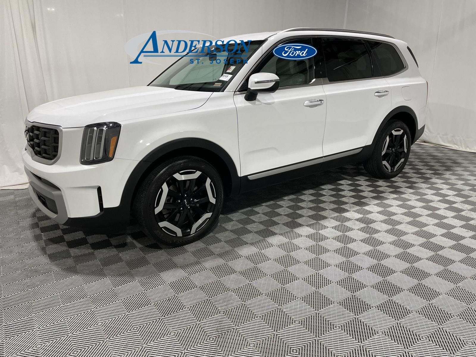 2023 Kia Telluride S AWD's photo
