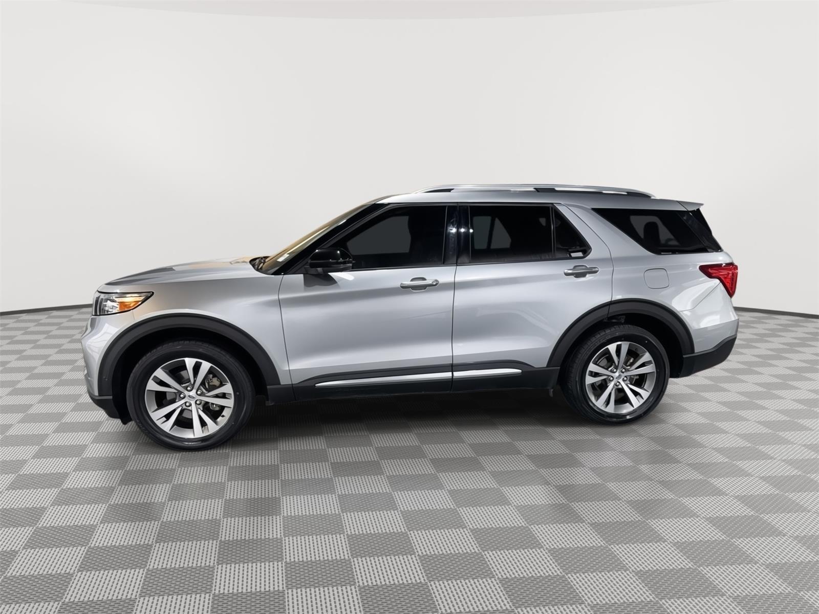Certified 2020 Ford Explorer Platinum with VIN 1FM5K8HC1LGC59018 for sale in Kansas City