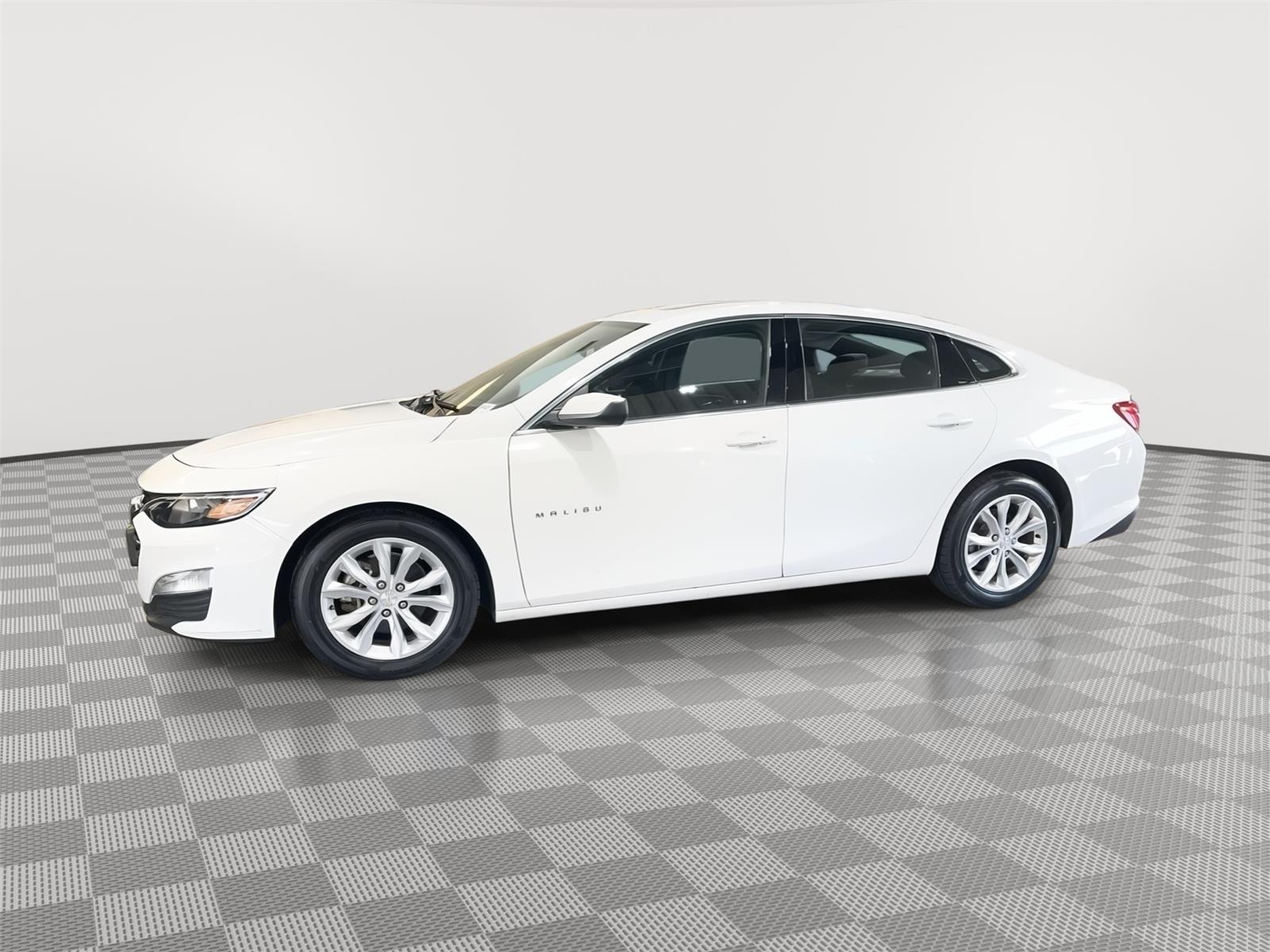 Certified 2024 Chevrolet Malibu 1LT with VIN 1G1ZD5ST2RF109756 for sale in Kansas City