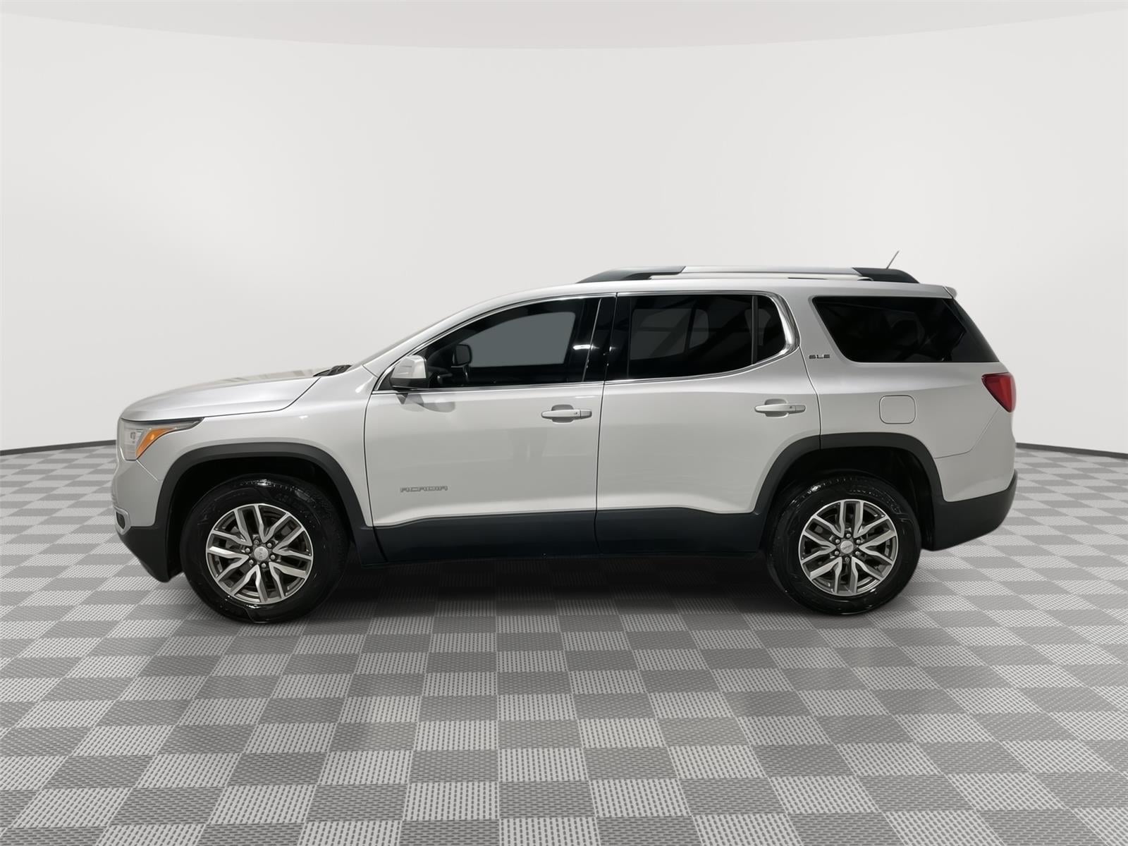 Used 2019 GMC Acadia SLE-2 with VIN 1GKKNLLS0KZ218516 for sale in Kansas City