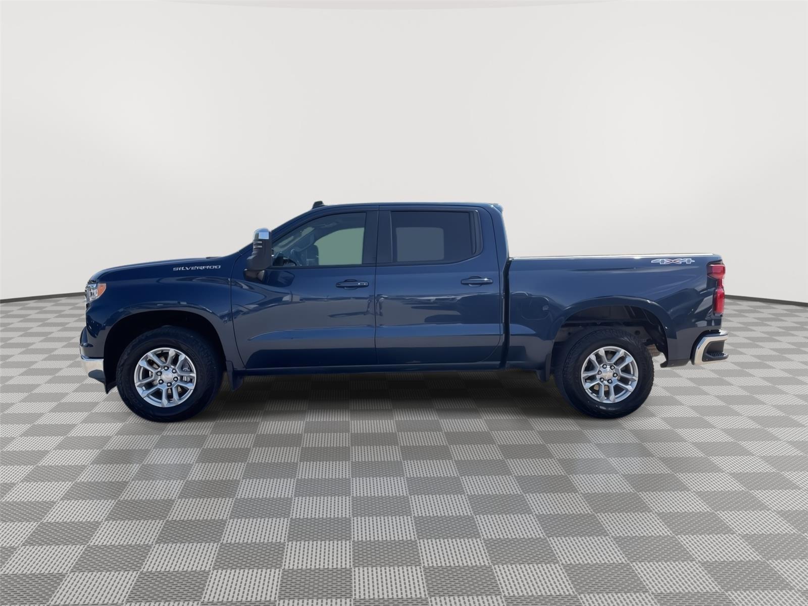 Certified 2022 Chevrolet Silverado 1500 LT with VIN 3GCUDDED5NG616840 for sale in Kansas City