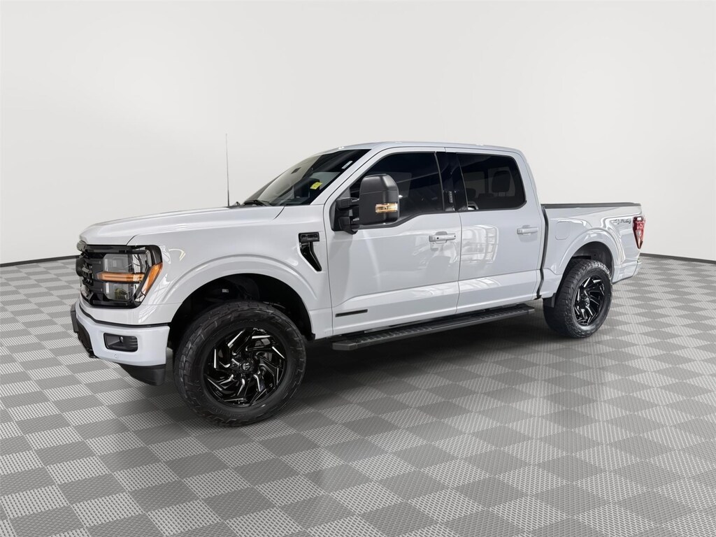 Used 2025 Ford F-150 XLT Truck SuperCrew Cab