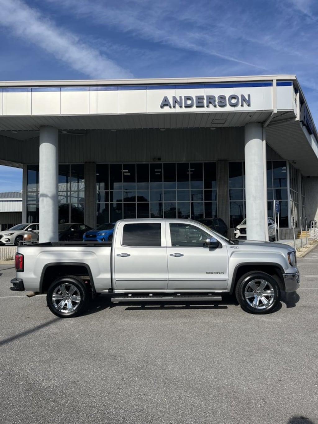 Used 2018 GMC Sierra 1500 SLT Truck Crew Cab