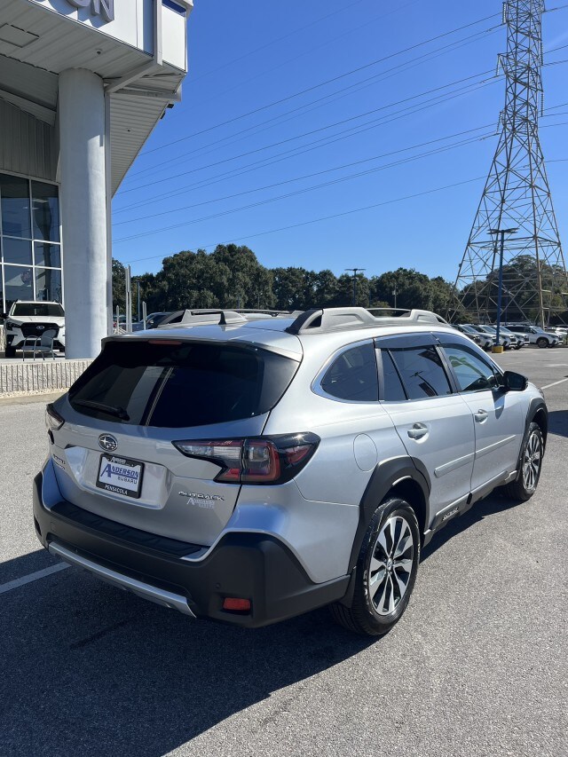 2025 Subaru Outback Limited photo 2